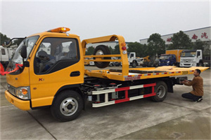 兴宾区哪里有拖车服务