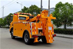 兴宾区高速路拖车费