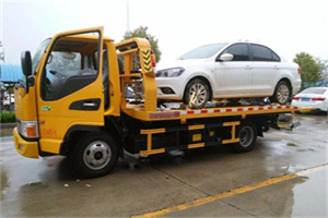 兴宾区附近拖车救援24小时服务热线
